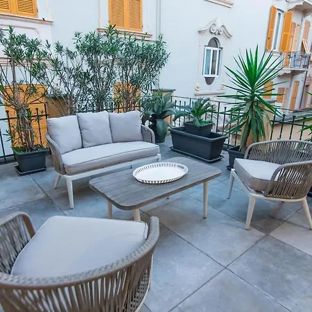 La Terrazza Nel Cuore Di Apartment